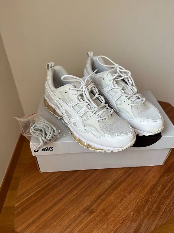 Herrenschuhe: Asics X GEL-NANDI 360 "WHITE" 42.5 9 US – Gebraucht aus Lausanne von Brasco06