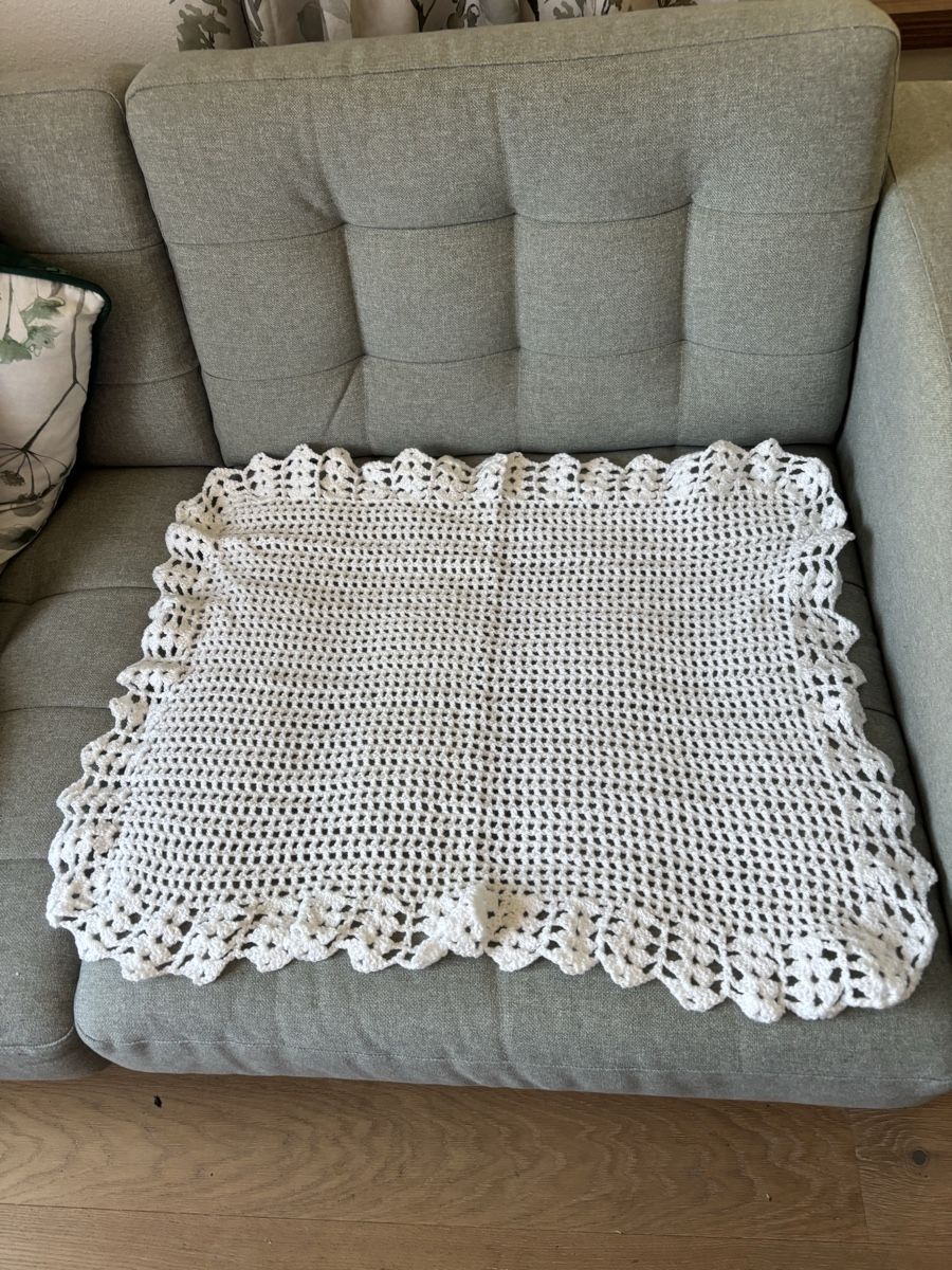 Coperte: Handgemachte gehäkelte Babydecke  – Nuovo e nell'imballaggio originale da Rüti ZH venduto da lau_5yjf