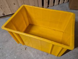 Bac jaune plastique grand format, occasion, robuste