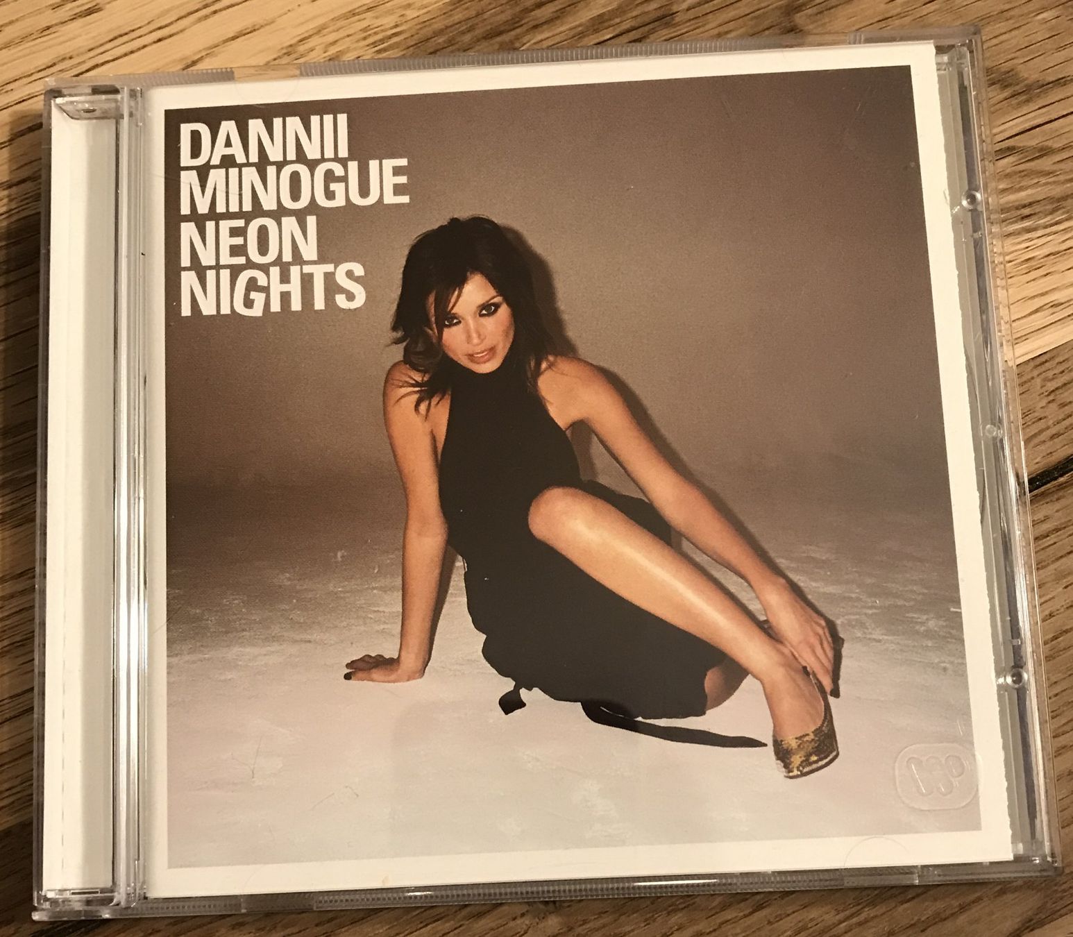 CD: CD- Dannii Minogue - Neon Nights – Usato da Guntershausen venduto da Gloominati
