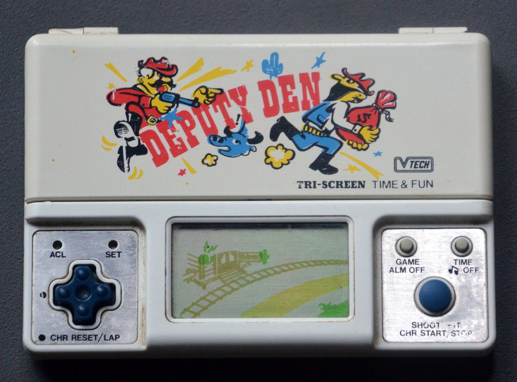 Konsolen: Deputy Den V-Tech Game 1982 – Gebraucht aus Collonges von arashee 1