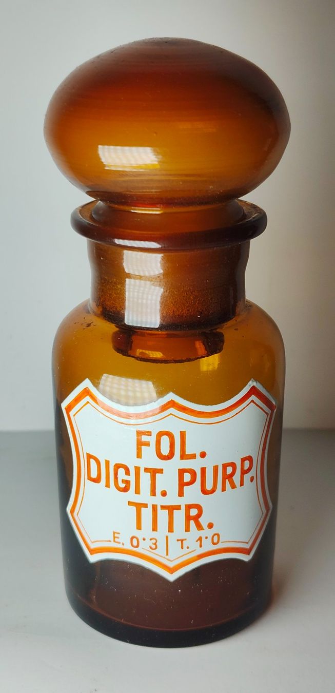 Accessori da laboratorio: Antike Apothekerflasche Digitalis Um 1920 13cm – Usato da Monthey venduto da 19_karen_84