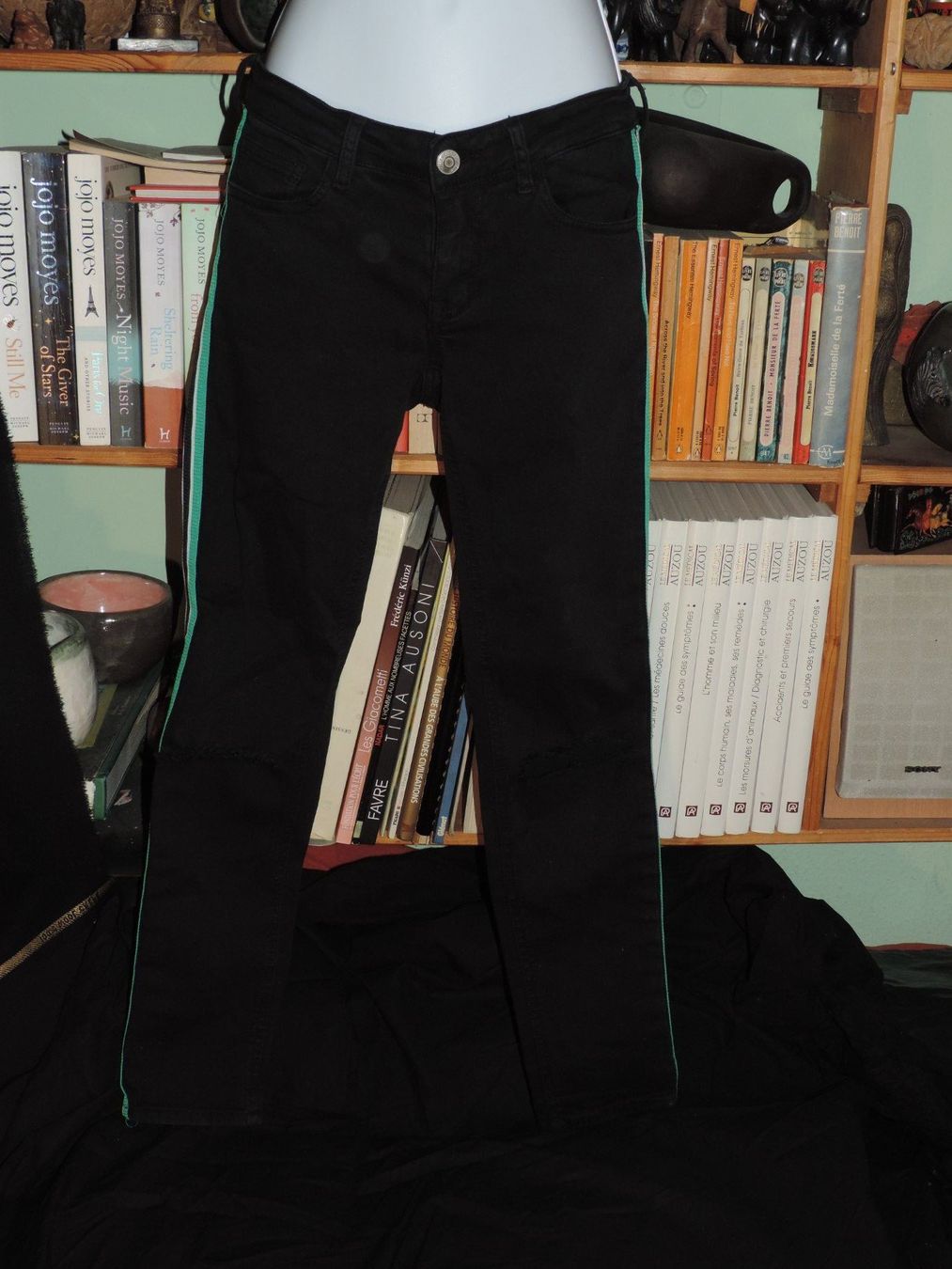 Hosen: pantalon noir stretch – Gebraucht aus Genève von Axelle333 1