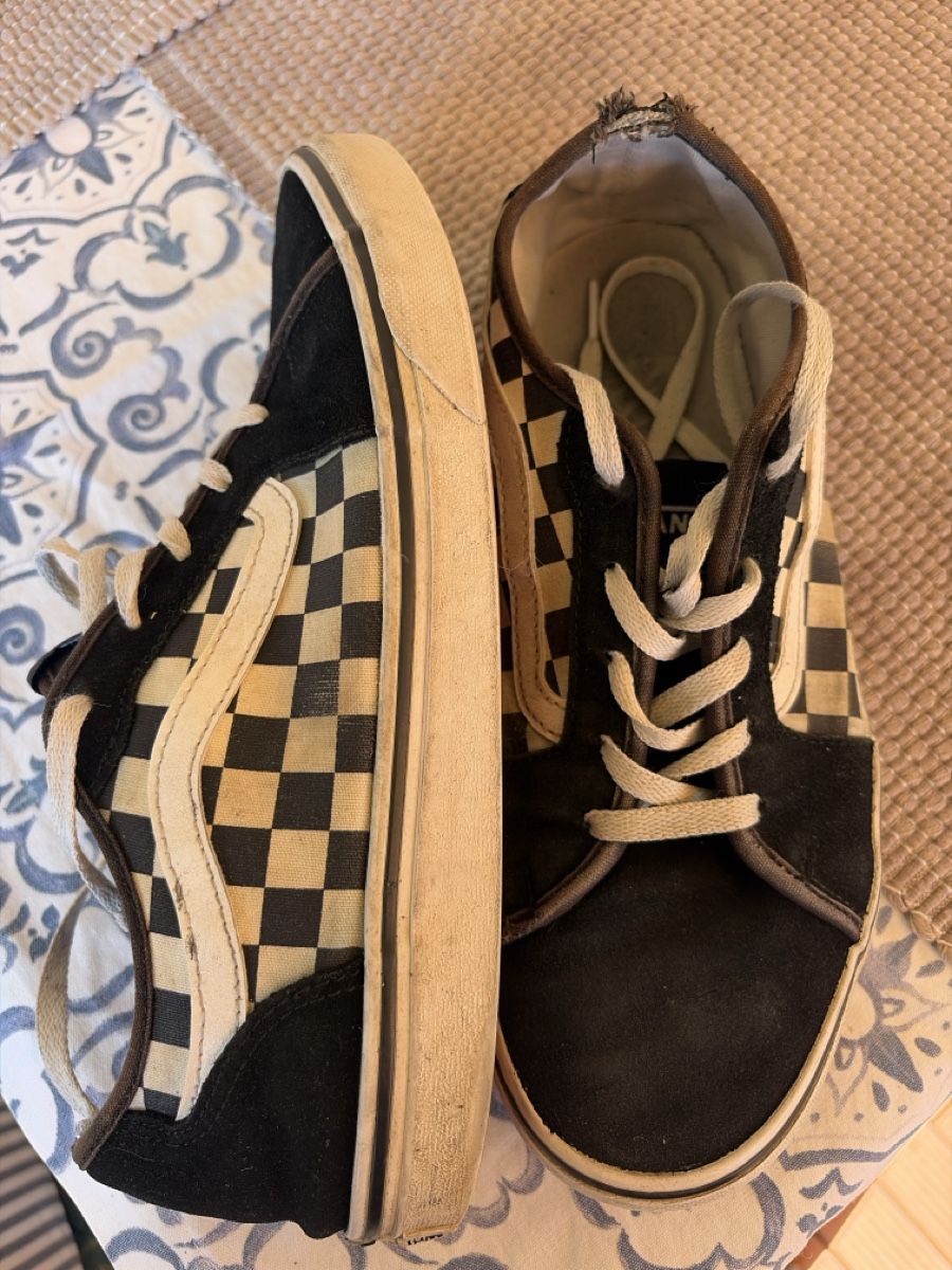 Vans Herrenschuhe: Vans Grösse 42 – Gebraucht aus Kriens von Lupina13