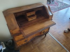Secrétaire antique en bois massif