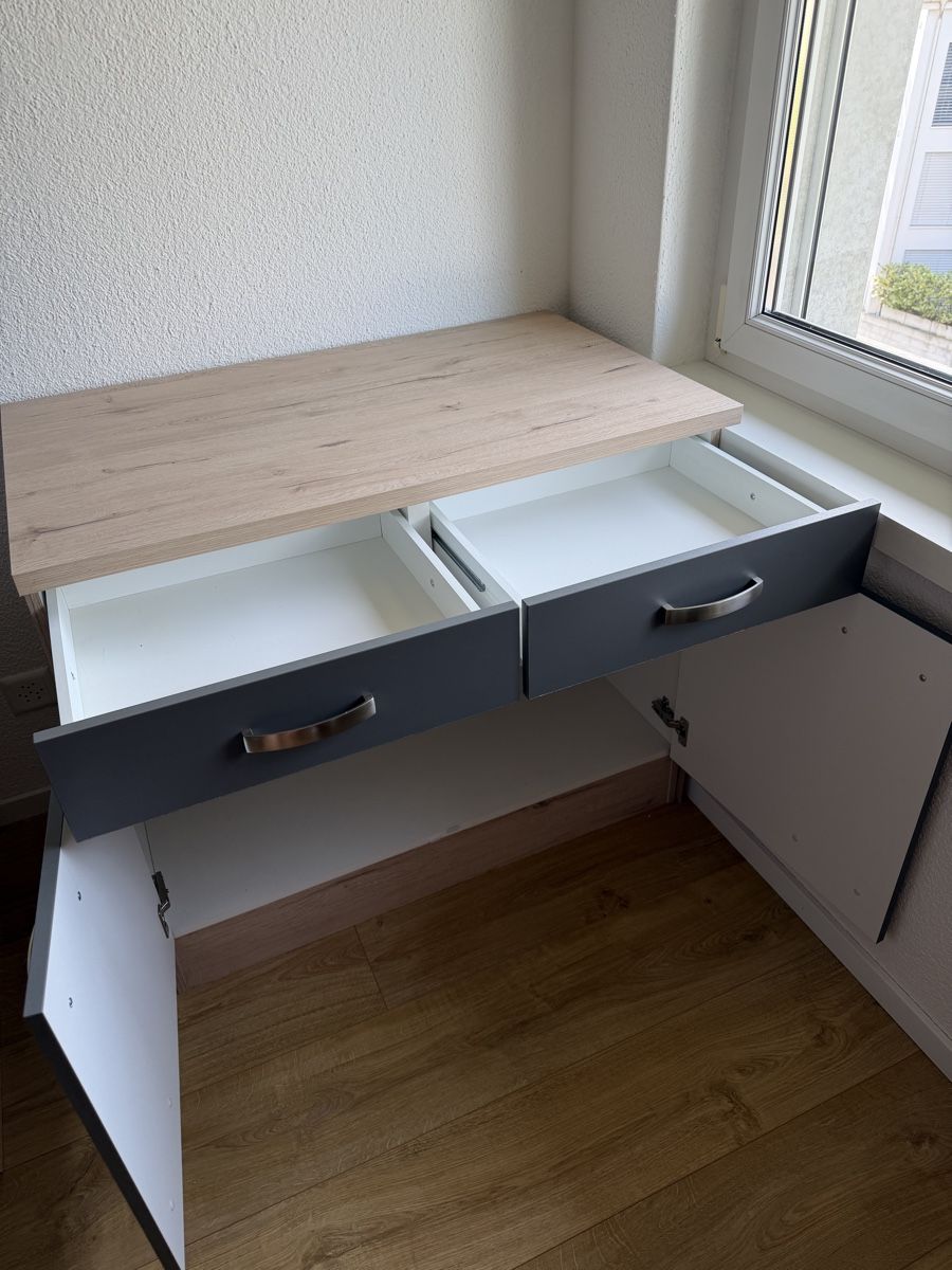 Schränke: Küchenmöbel – Gebraucht aus Schübelbach von Sambodscha 2