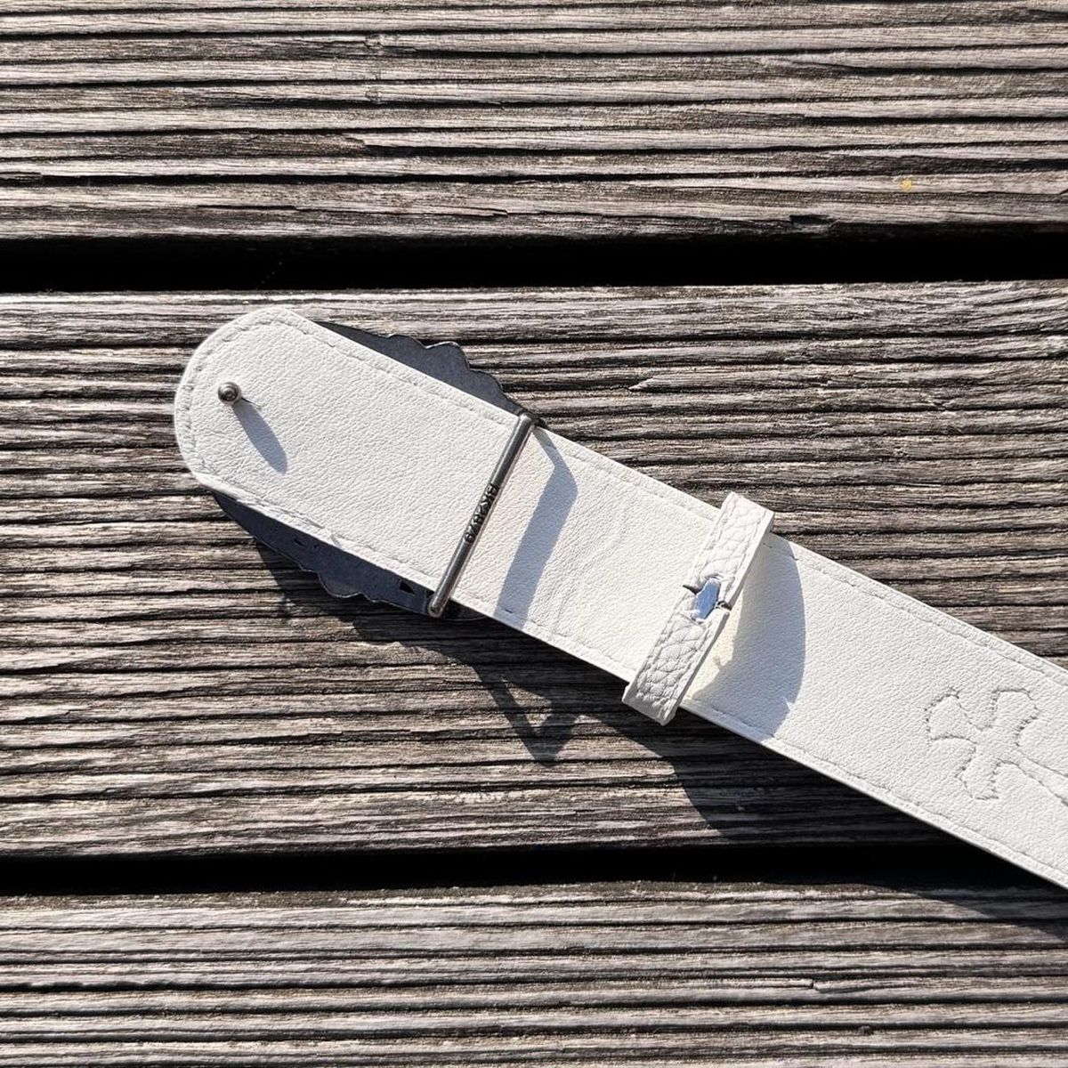 Chrome Hearts Cinture: White Gothic Cross Buckle Leather Belt - Statement Buckle   – Nuovo e nell'imballaggio originale da Caviano venduto da reselleo21 5