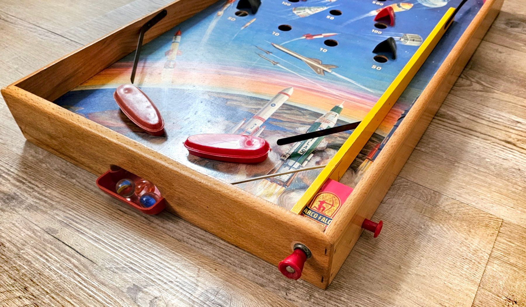 Flipperkästen: Kinder Flipperkasten – Gebraucht aus Walenstadt von pedroju-1 1