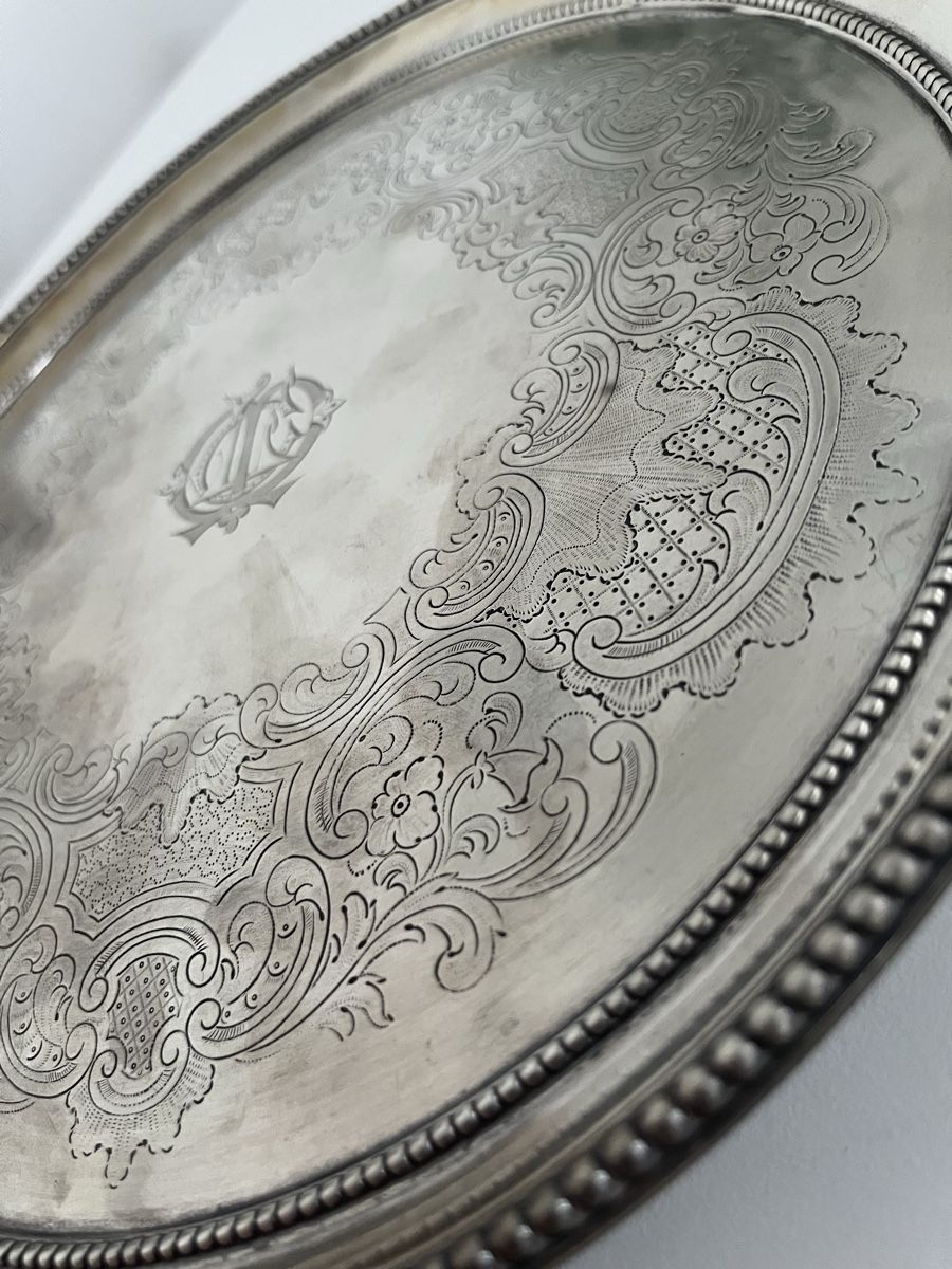 Piatti di portata: Antikes Englisches Sterling Silbertablett 1785 – Usato da Lachen SZ venduto da ratata 3