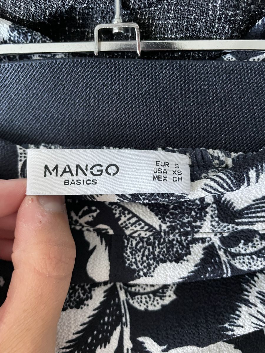 Mango Hosen: Stylish Mango Floral Palazzo Pants - Size S – Neu (gemäss Beschreibung) aus Zug von Fashionaddicted.- 2