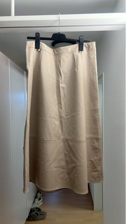 ZARA Rock Kunstleder beige wadenlang neuwertig!