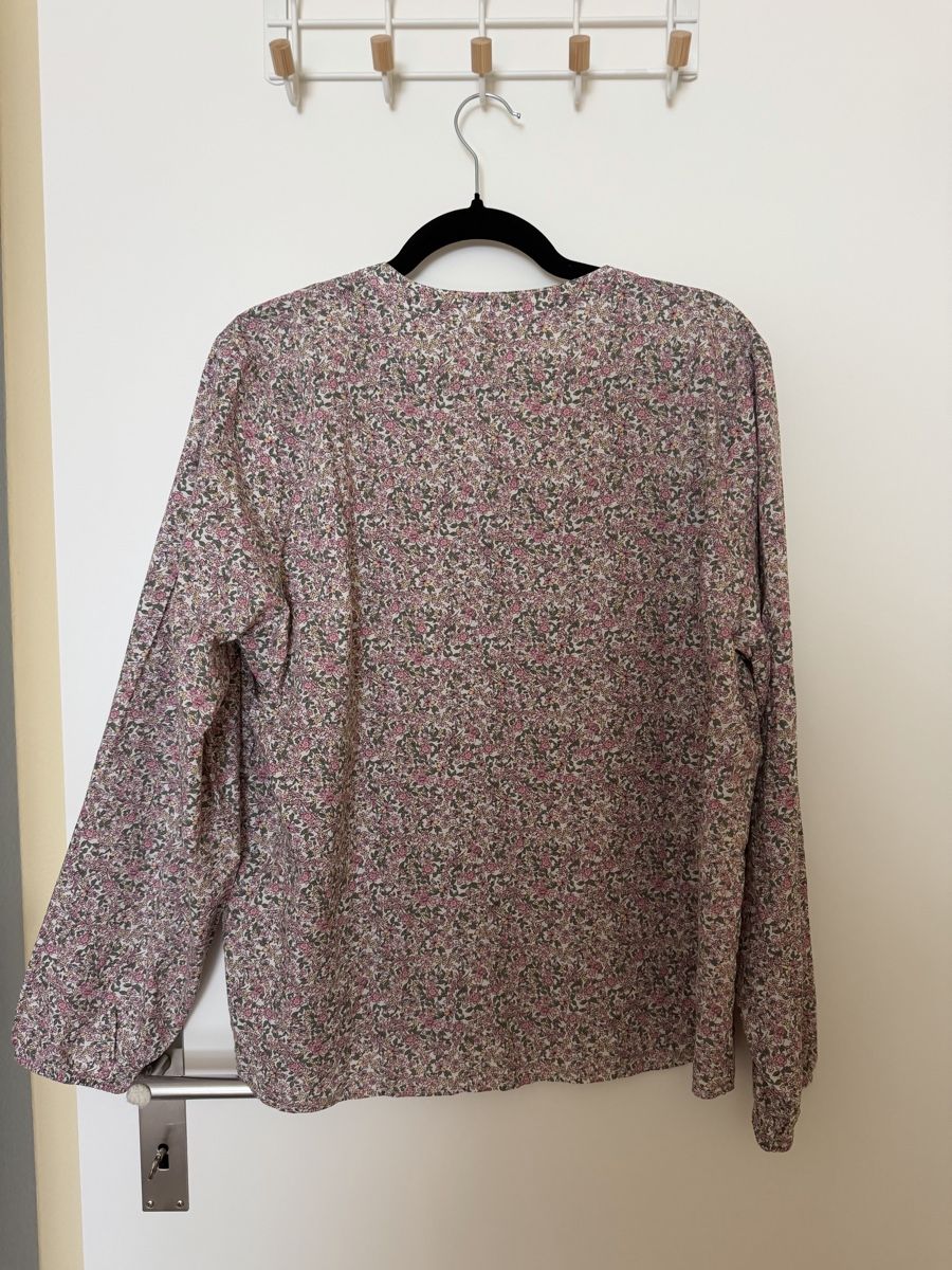 Tchibo Blusen: Damen Bluse Tchibo Essentials Blumenmuster Grösse 40 – Gebraucht aus Langnau am Albis von Schneeflocke92 4