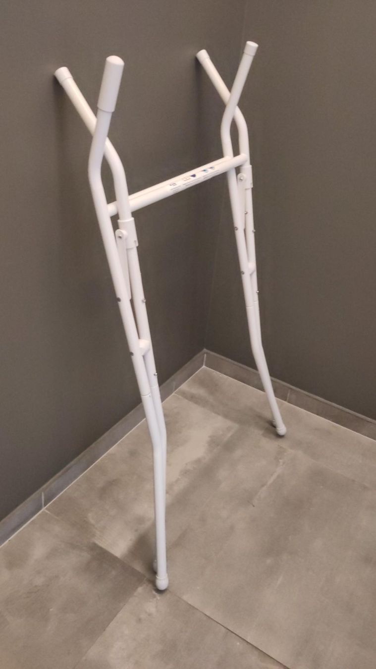 Rotho Tutto per il bagno: Support de bain - ROTHO BABYDESIGN - Badewannenständer – Usato da Bremblens venduto da kon_pzd7 4