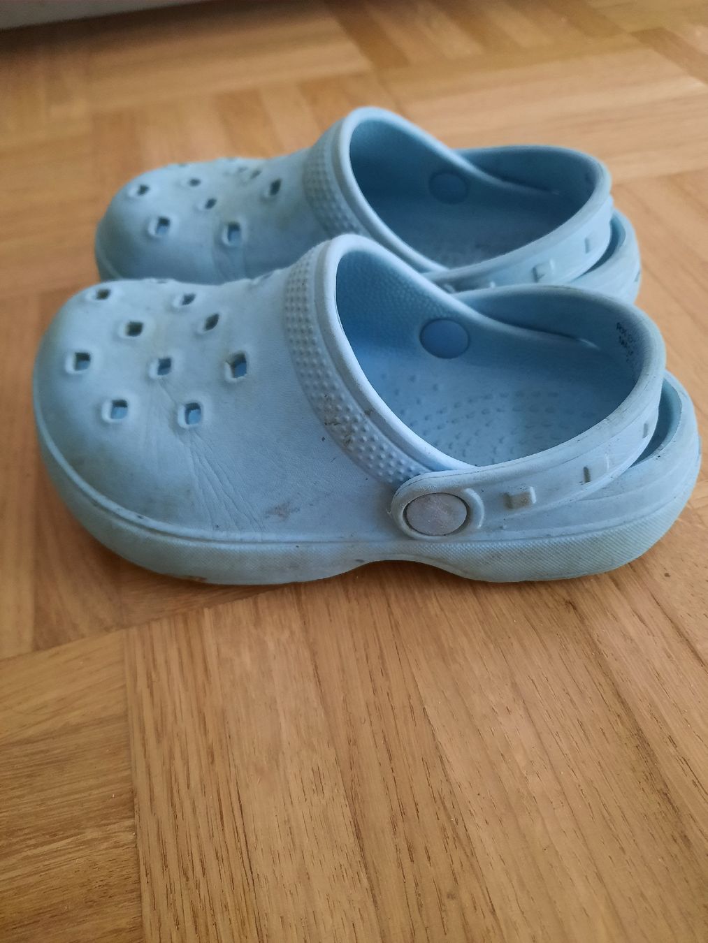 Scarpe per ragazzi: Kinder Badeschuhe, Grösse 25/26 – Usato da Ettingen venduto da Guggerin 1