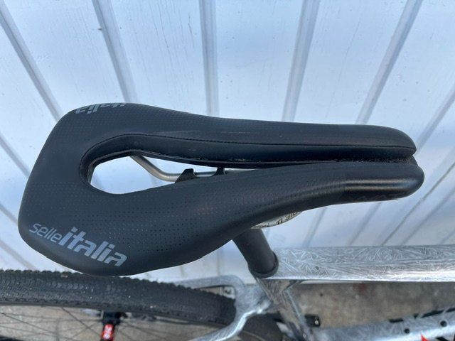 Velos: Roxstar Gravel Bike – Neu (gemäss Beschreibung) aus Zürich von ciclibibi 7
