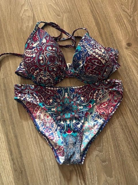Maillots de bain & Bikinis: Das Bikini Sets Gr S 36/38 tragbar – Neuf (Voir description) à Neerach par romiping 1