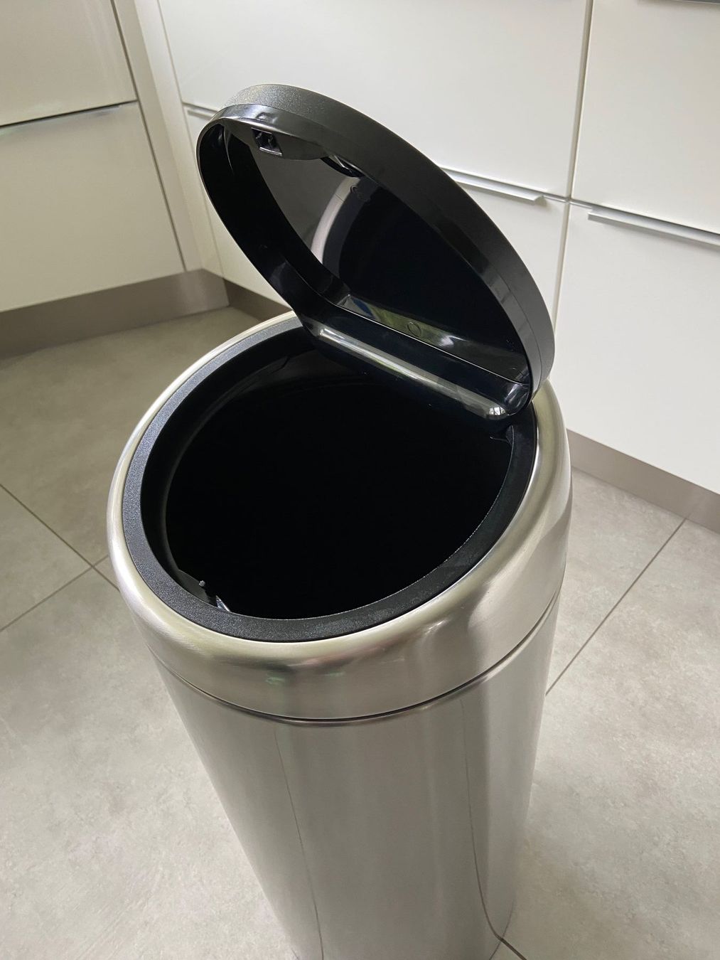 Brabantia Cestini per rifiuti: Abfalleimer Brabantia 30L – Usato da Kestenholz venduto da Burges 7