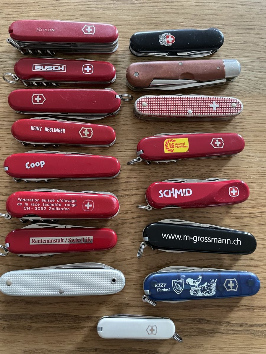 Accessoires: 16couteaux suisses divers modèles! – D'occasion à Courgevaux par auxtrouvailles 2