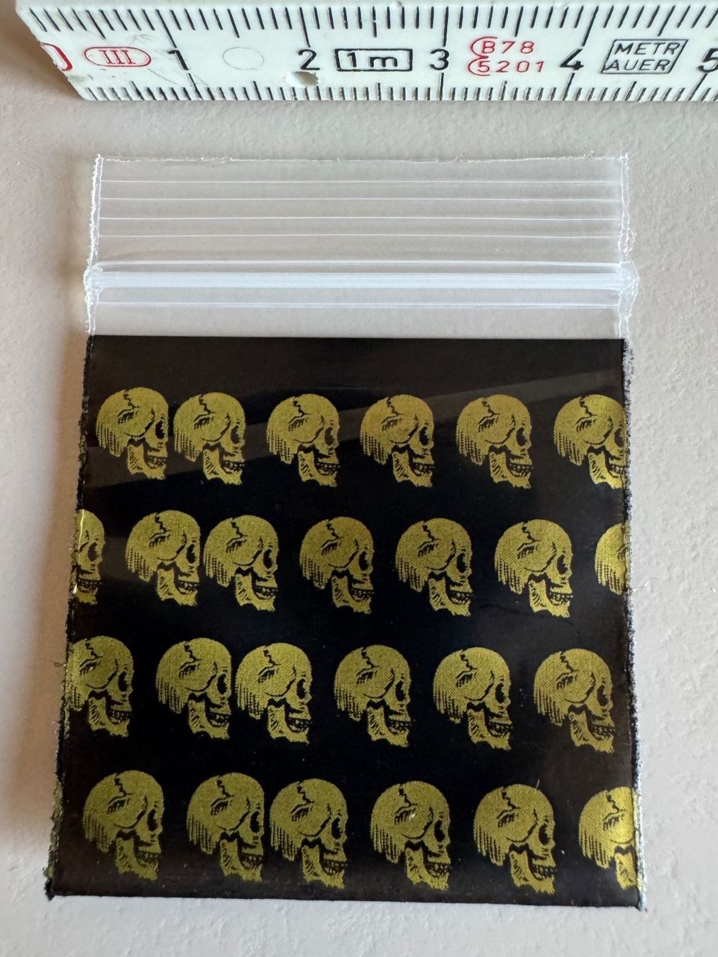 Contenitori & Simili: Skull-Design Zipper Beutel, Neu! – Nuovo (secondo la descrizione) da Oberrohrdorf venduto da chilibiggi