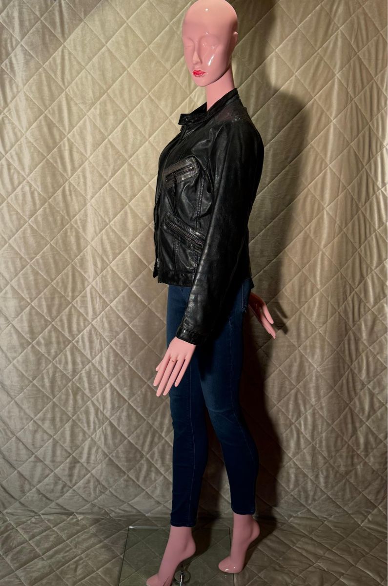 Giacche: Echte Lederjacke für Damen – Usato da Murten venduto da lukasas007 1