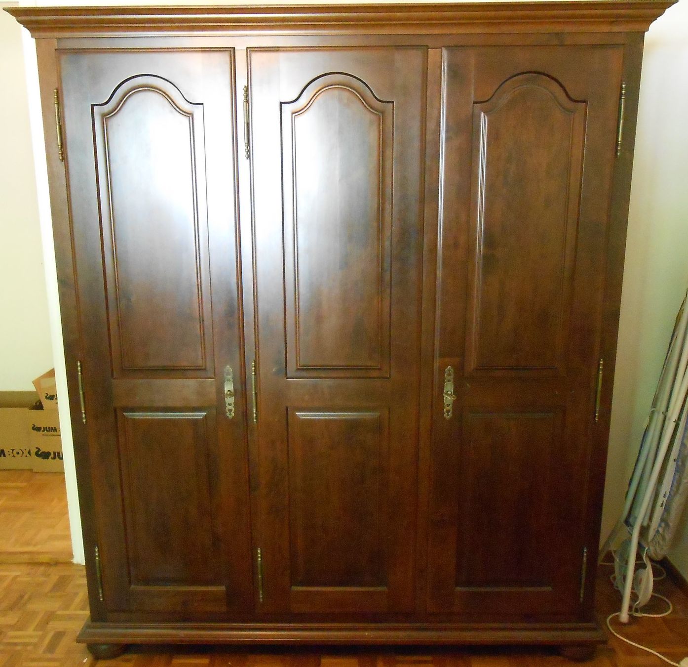 Armadi: Armoire 3 portes – Usato da Bossonnens venduto da ysc_9q2f 1