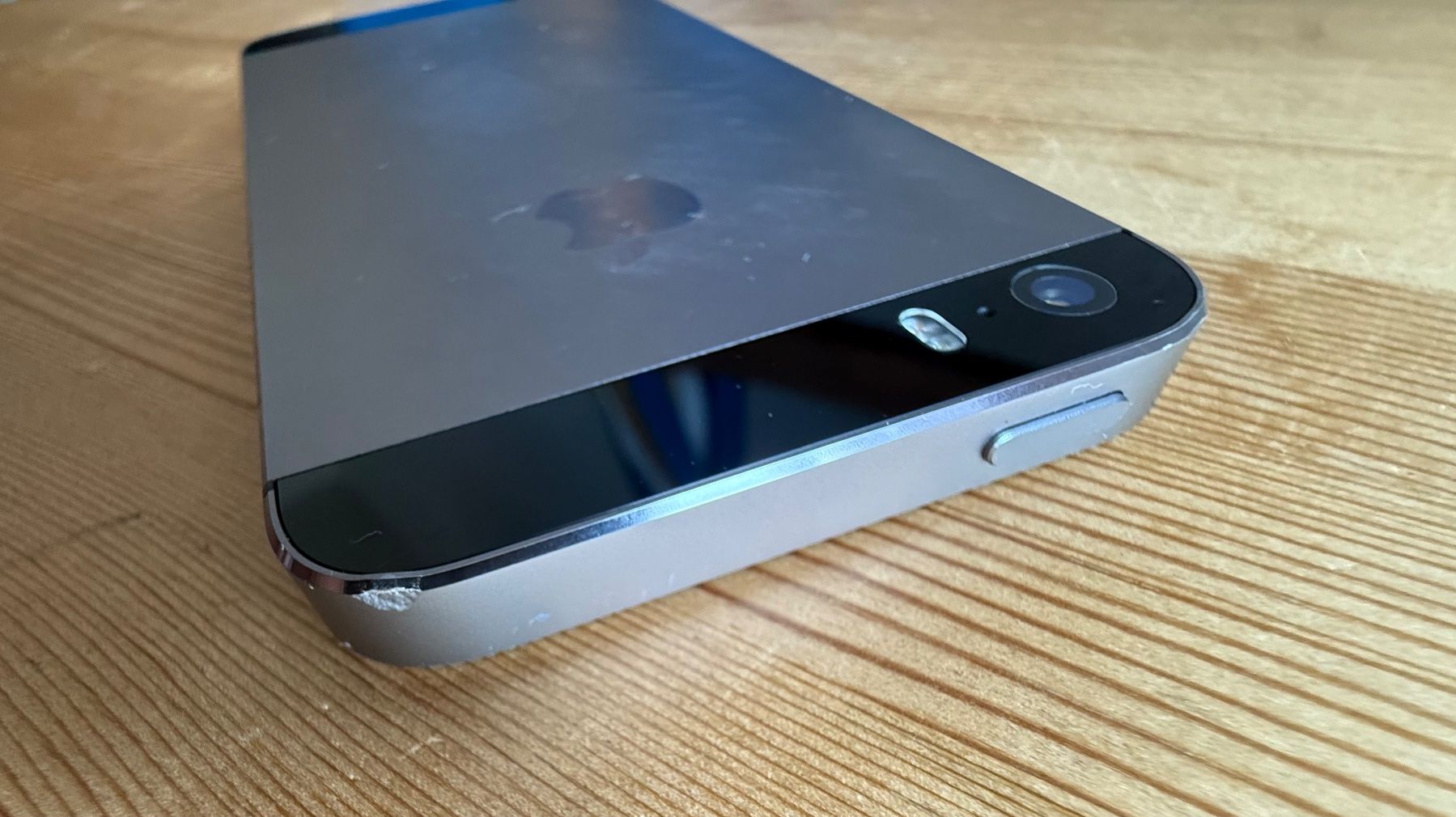 Apple Portables: iPhone 5s 16GB Spacegrau – D'occasion à Lützelflüh-Goldb par Guemseli 6