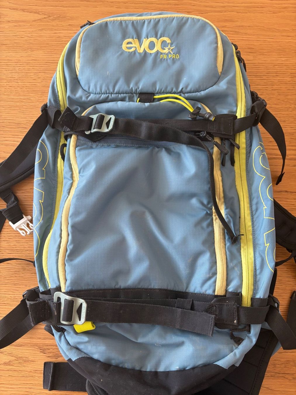 Evoc Rucksäcke: Evoc Rucksack FR PRO Protector Rucksack guter Zustand – Gebraucht aus Engelberg von Pits68