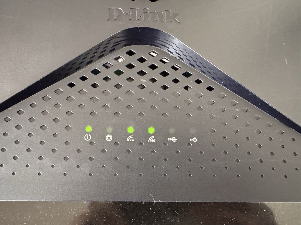 Dlink Modem & Router: D-Link Router AC 2600 DIR-882 – Usato da Gisikon venduto da Andy251 1