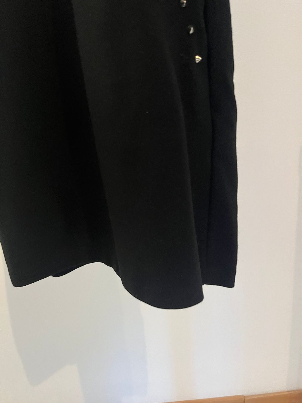 Guess Kleider: Robe noire, Guess – Gebraucht aus Savagnier von taianab 3