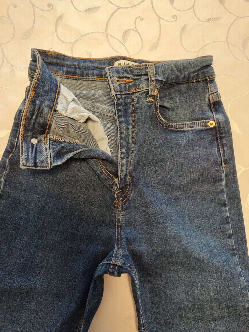 Pull&Bear Jeans: dunkelblaue Jeans von Pull & Bear Gr. 36 – Usato da Brüttisellen venduto da kikaninchen79 1