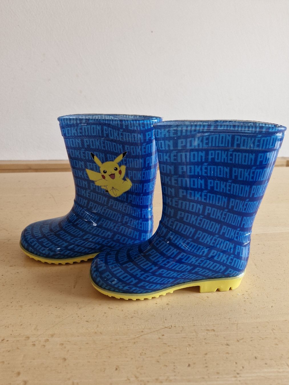 Scarpe per ragazzi: Gummistiefel Pokémon Gr.27 – Usato da Disentis/Mustér venduto da epa_862v 2