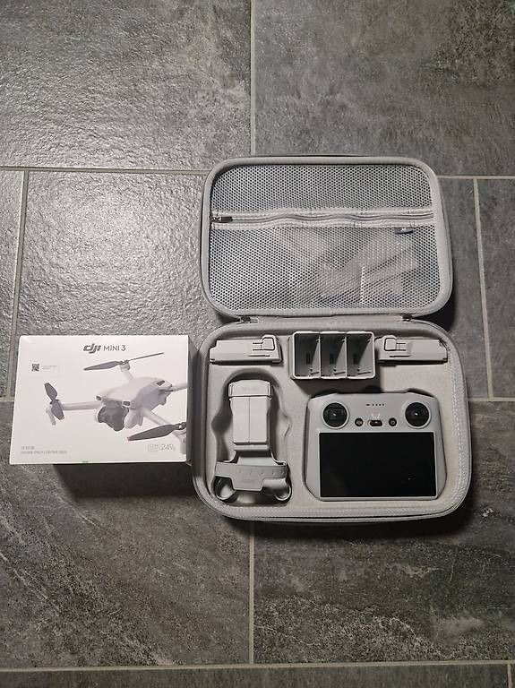 RC Kits de montage: DJI Mini 3 – Neuf avec emballage d'origine à Choëx par pas_9f6g 2