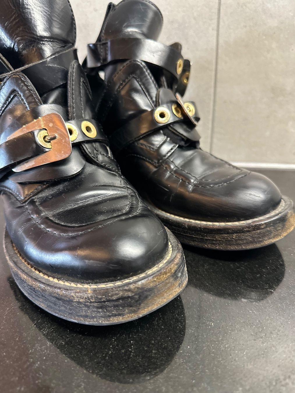 Balenciaga Scarpe da donna: Balenciaga Stiefelette Ceinture – Usato da Uettligen venduto da Kolina27 1