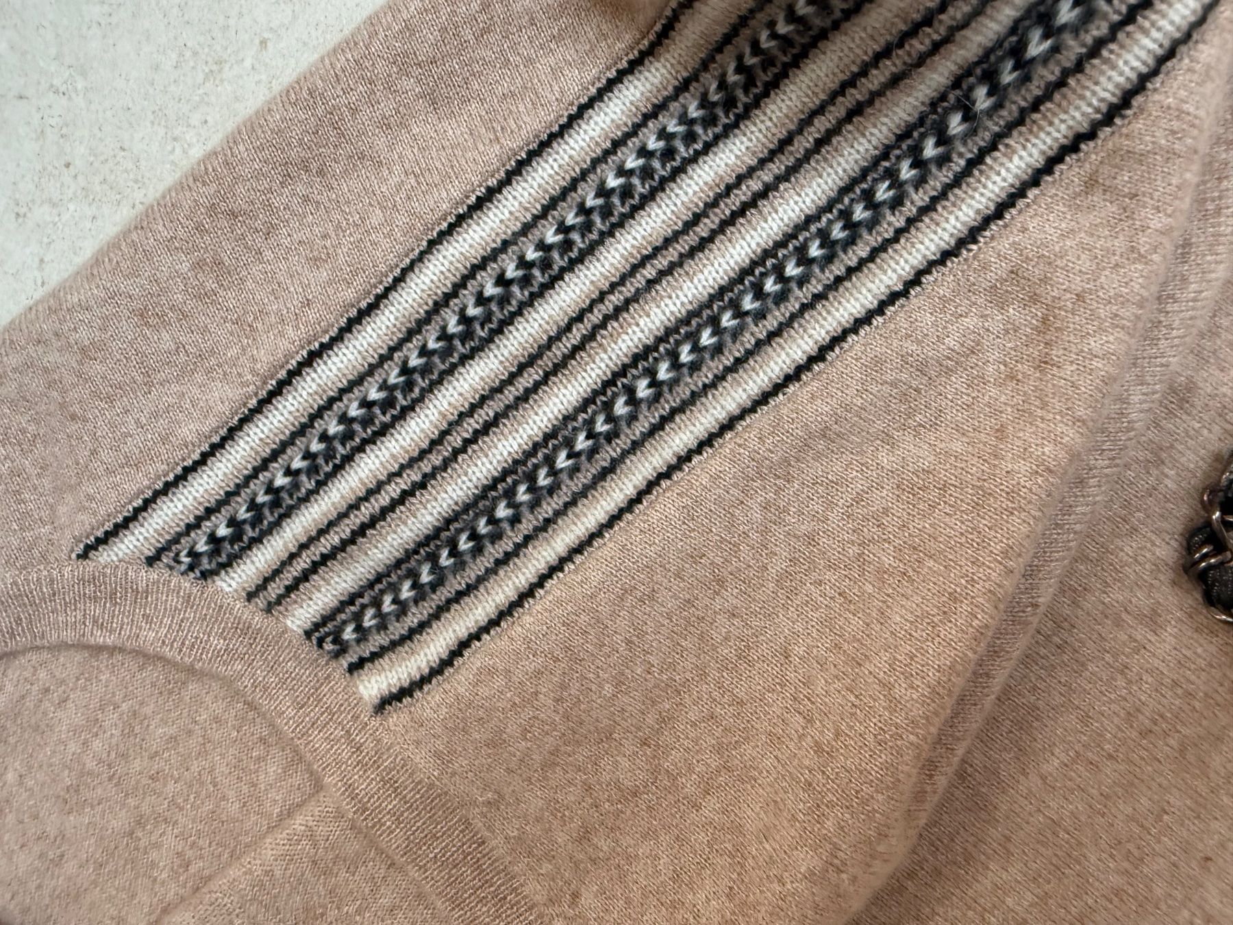 Repeat Maglioni & Felpe: Damen Pullover beige, one size, kurzarm  V-Ausschnitt neu – Nuovo (secondo la descrizione) da St-Sulpice VD venduto da Nnie 4