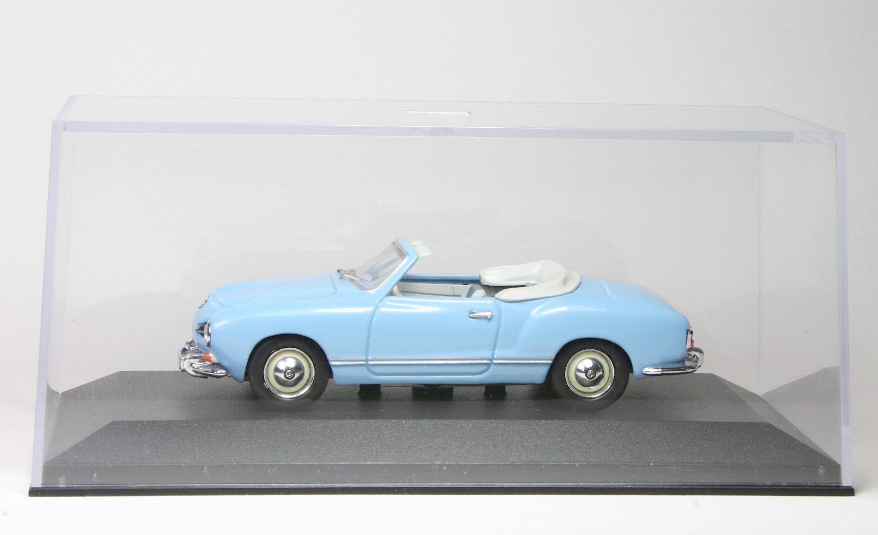 Minichamps Modellini d'auto: Minichamps VW Karmann Ghia Cabriolet – Nuovo (secondo la descrizione) da Elsau venduto da Peekay8 9