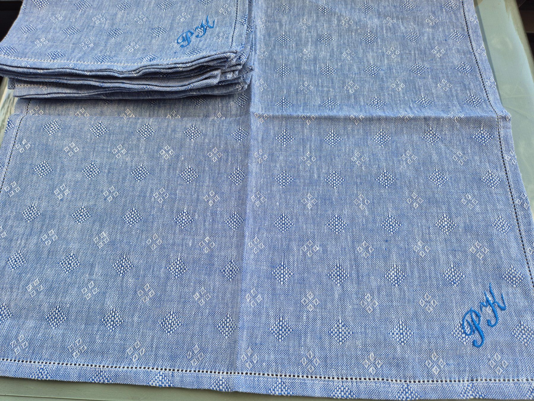 Biancheria da letto: 8 blaue Leinenservietten mit Monogramm "PK" neuwertig – Nuovo (secondo la descrizione) da Bern venduto da aronari 2