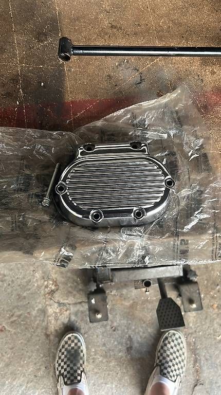 Tutti i ricambio per moto: Harley Davidson flh  coperchio frizione  – Usato da Montagnola venduto da gia_6tcc