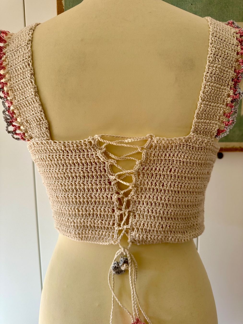 Top: Bustier fait main en crochet – Usato da Dully venduto da Gaby_bkz2 1