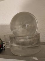 Glaskugel mit passender Schale
