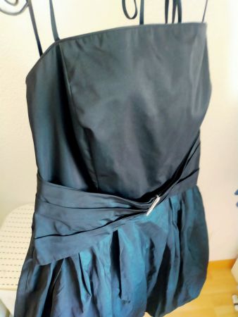 Grünes changierendes elegantes Cocktailkleid Grösse 38