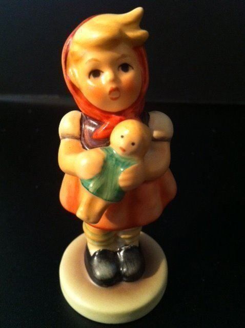 Hummel Statuette: Hummel Figur "mit Baby " – Usato da Einsiedeln venduto da Fundgrube59