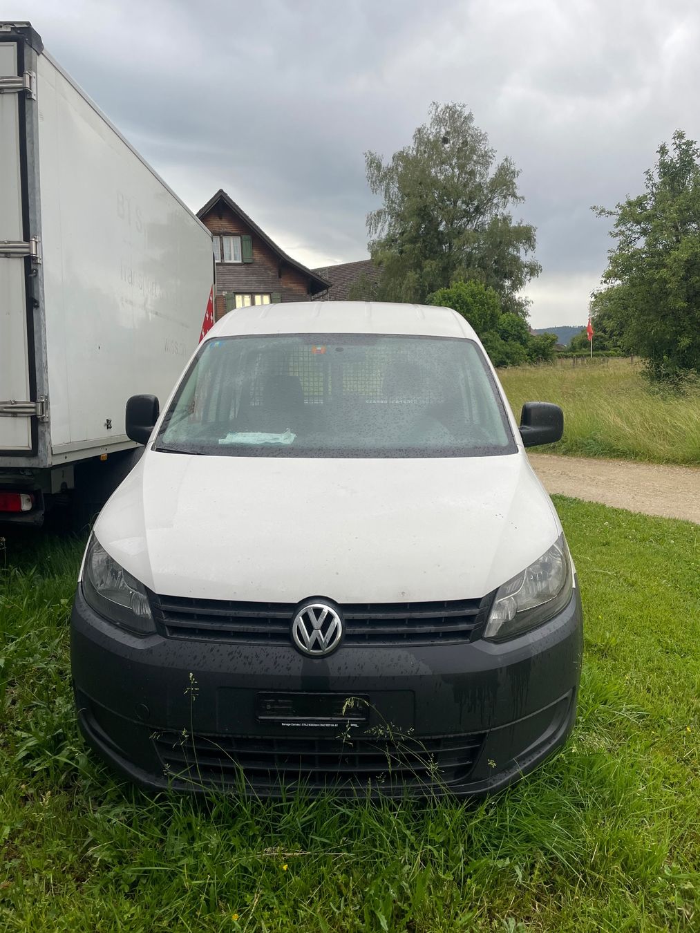 VW Veicoli commerciali: VW Caddy 2.0 EcoFuel (2011) – Usato da Oftringen venduto da ReifenLogTerras