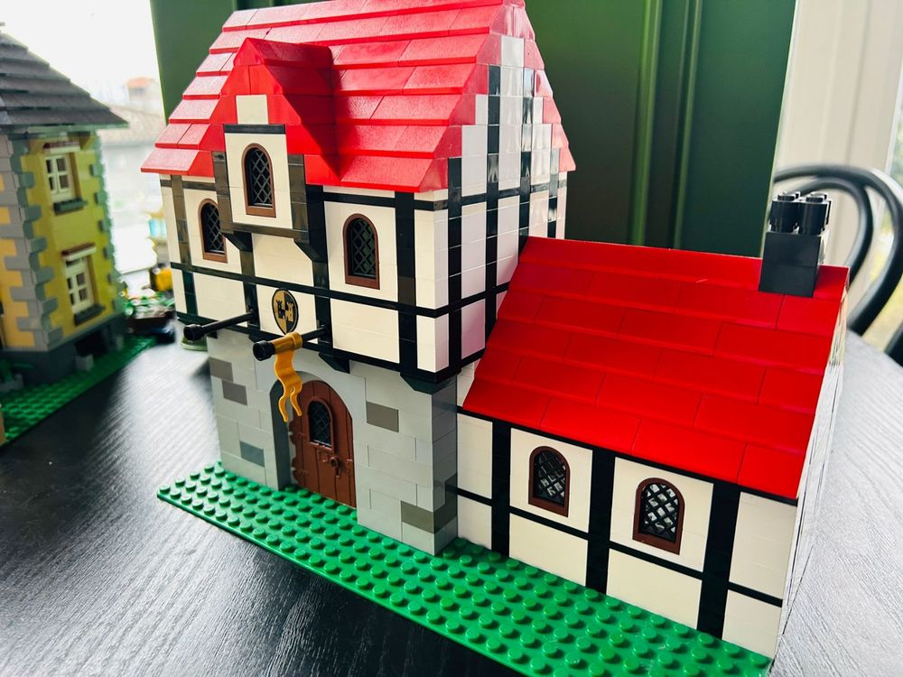 Lego Kit di costruzioni: LEGO MOC medieval HOUSE – Usato da Riazzino venduto da cat_w7kf 2