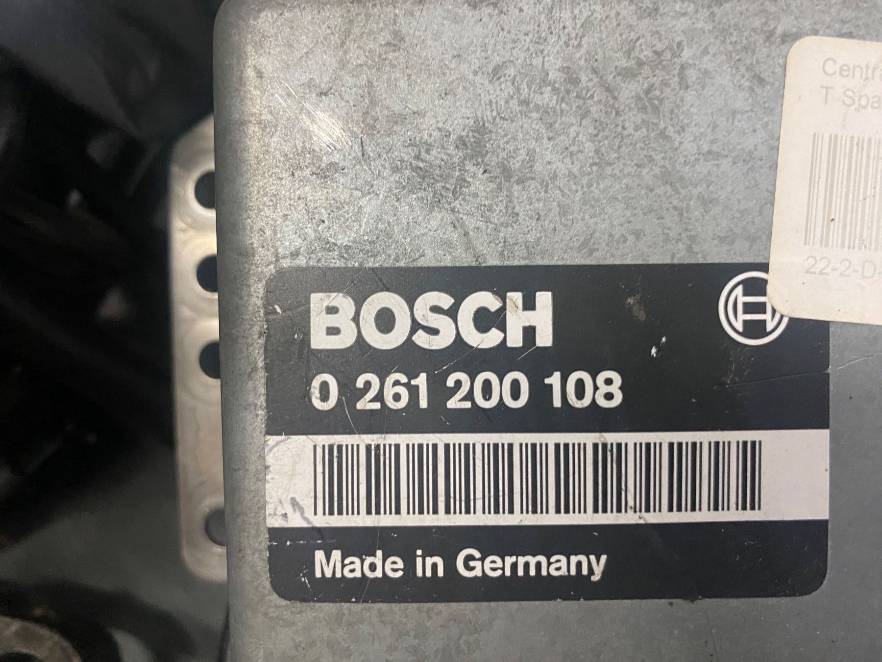 Alfa Romeo Tutti pezzi di ricambio auto: Alfa Romeo 75 Steuergerät ink Kabelbaum – Usato da Rottenschwil venduto da BSig1808 3