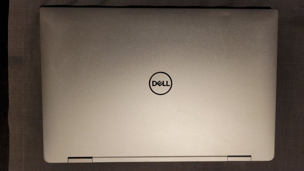 Dell XPS 15 9575 2-in-1 LA-F211P R10 A00 Schematic Diagram