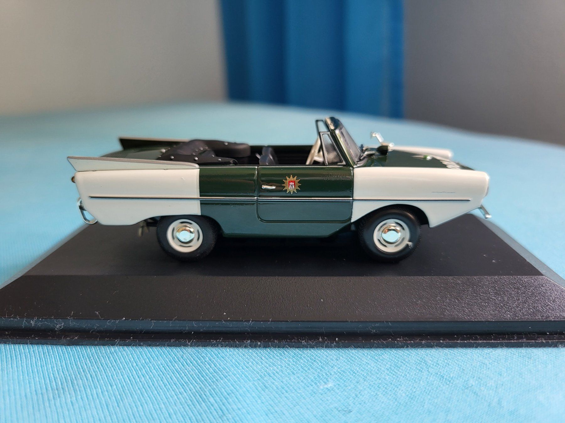 Minichamps Modellautos: Amphicar "Polizei Hamburg" – Neu (gemäss Beschreibung) aus Glattbrugg von PhilKrill 2