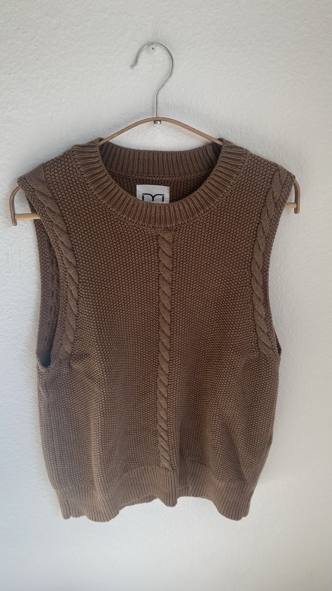 Gilets & Westen: Pull sans manches femme marron taille M - Milano – Gebraucht aus Biel/Bienne von ana_2427
