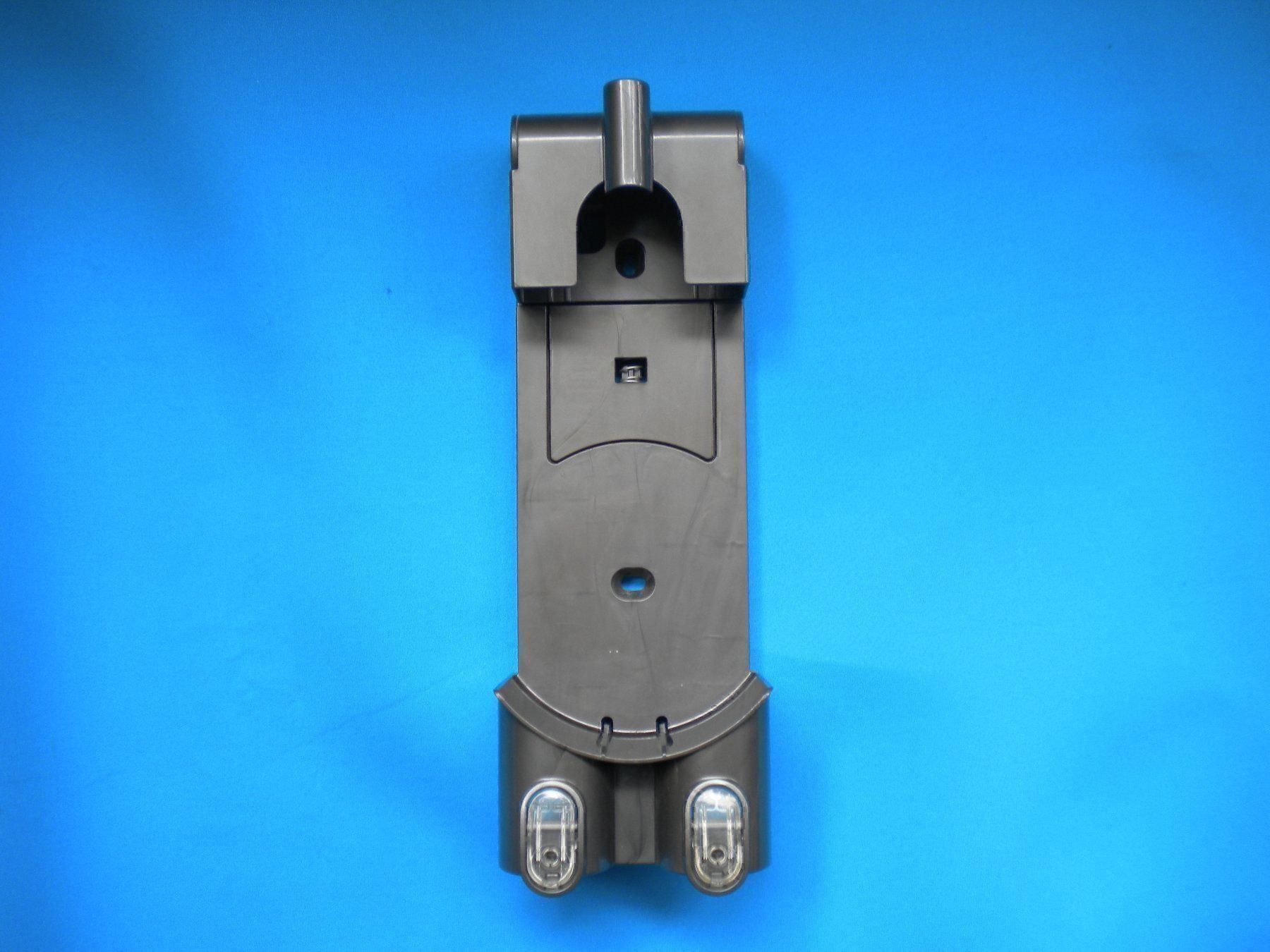 Dyson Aspirapolveri & Accessori: Dyson Ladestation V-6 und andere Modelle – Usato da Spreitenbach venduto da Sniper8952 1