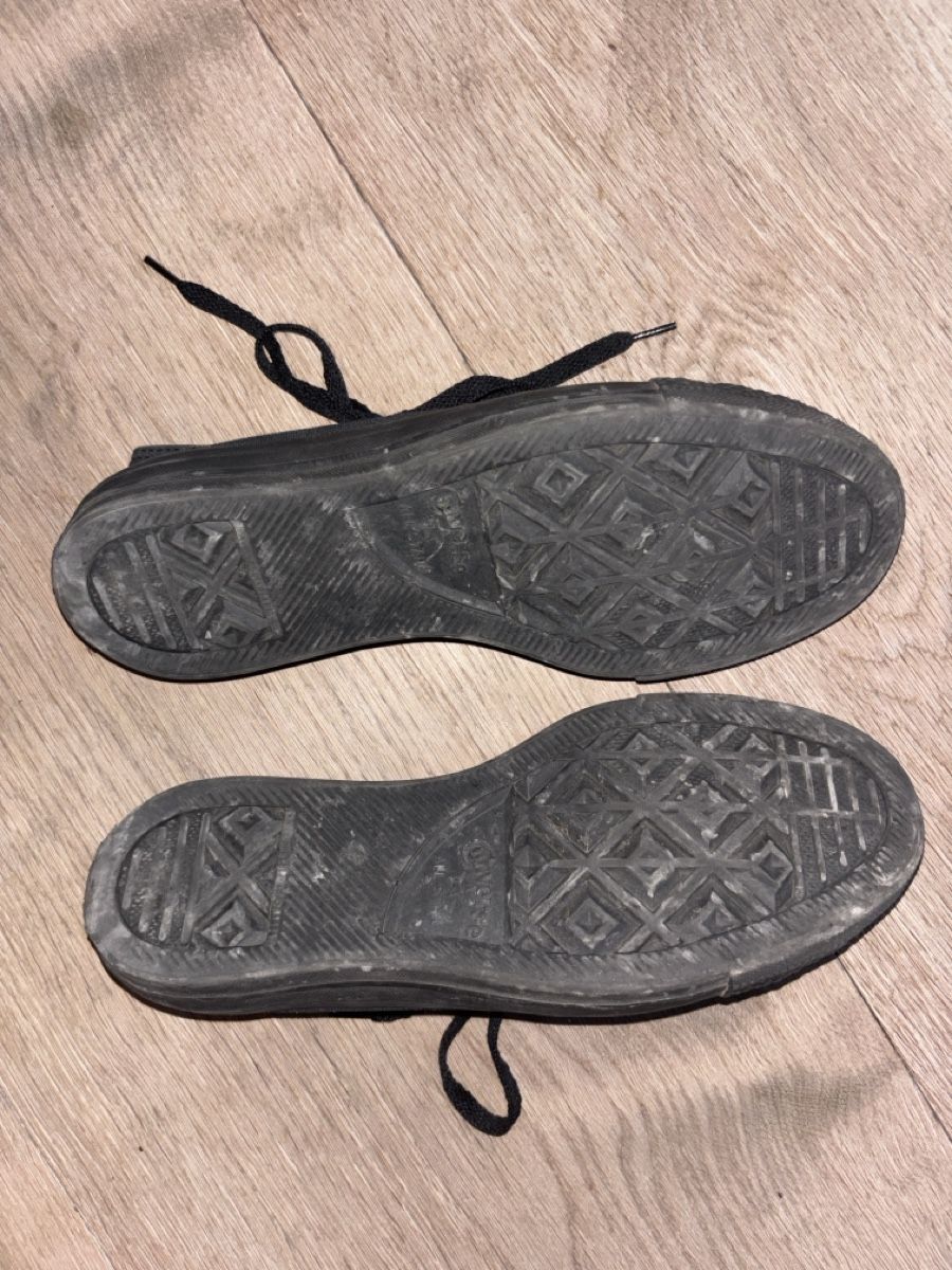 Converse Herrenschuhe: Schuhe Converse schwarz Grösse 39.5 – Gebraucht aus Safnern von jana_ee 1