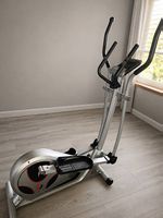 Crosstrainer Christopeit CS5, selten benutzt